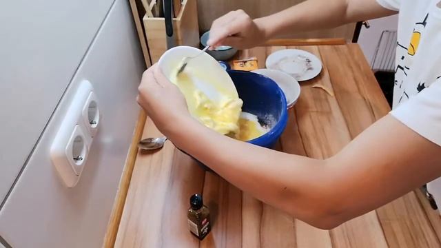 Кексы с черникой смотреть онлайн