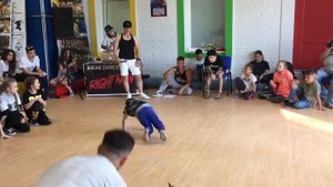 Bboy Ураган vs bboy NICKIN