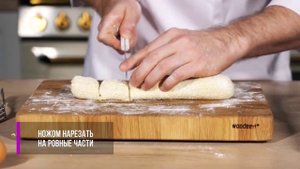 Сырники с греческим йогуртом и свежими ягодами