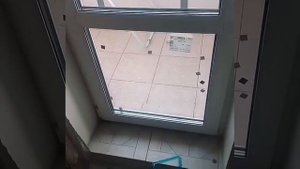 Заменить сэндвич панель на стеклопакет в пластиковой двери #стекло #окна #ремонтокон