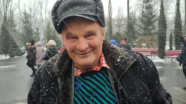 НАДЕЖДА И АЛЕКСАНДР ВАСИЛЬЕВИЧ ПОЗДРАВЛЯЮТ С НАСТУПАЮЩИМ КРЕЩЕНИЕМ!
