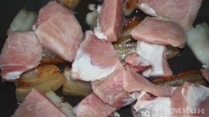 Тушеная капуста со свининой