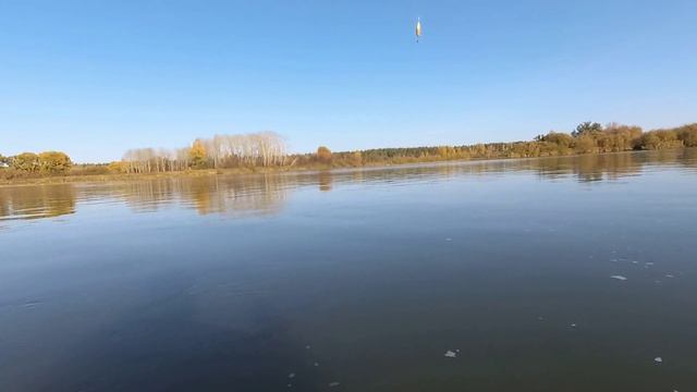 Рыбалка на ХАРИУСА поздней осенью . Ловля на поплавочную удочку.