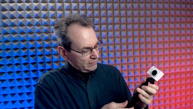 Портативный мини штатив для телефона с креплением для экшн камеры и фотоаппарата - ULANZI MT-38 смотреть онлайн