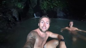 Рита и Мия спасаются от пожара / Влад прыгнул с водопада / Рита ходит на «пикантные» курсы