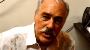 ANDRES GARCIA APOYANDO A NOE HERNANDEZ - PHOTOGRAPHY