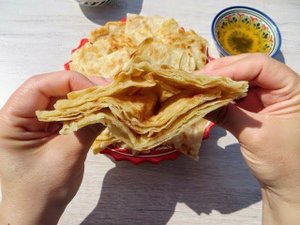 Самые слоеные лепешки к чаю практически из ничего