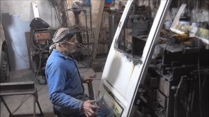 Как восстановить заднюю дверь (распашонка)
