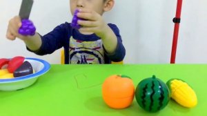 Learn Fruits Names and Colors | Xavi cutting fruits toys | Educational videos for Kids & Toddlers