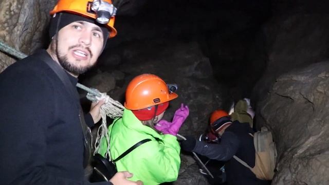Мурадымовское ущелье. Спуск в пещеру смотреть онлайн
