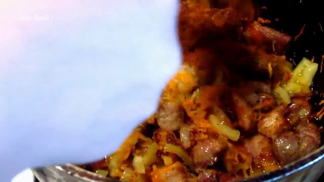 Как приготовить гуляш из свинины с подливкой