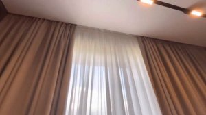 Натяжной потолок в спальне.