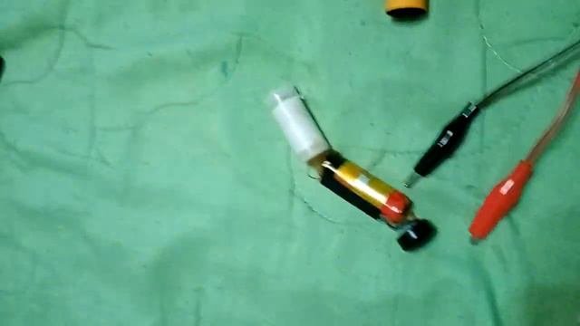 Как правильно зарядить одноразовый испаритель по шагам, наглядно!