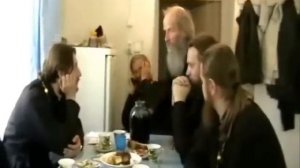 Беседа Лапкина И Т  и православных священников в Потеряевке 2013