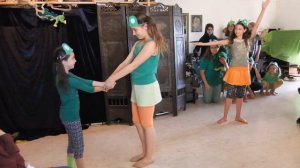 Сцена из пьесы Аристофана "Лягушки"