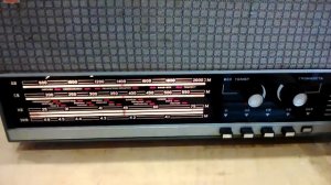 Радиола Рекорд-353 с фм диапазоном.