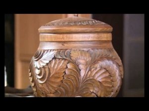 Есть такая профессия. Резчик по дереву