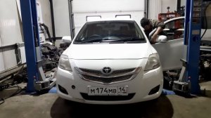 Замена зеркал с повторителями на тойоту Belta