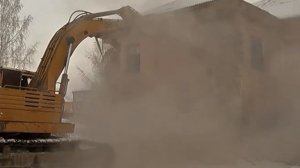 В поселке Роза начали снос домов