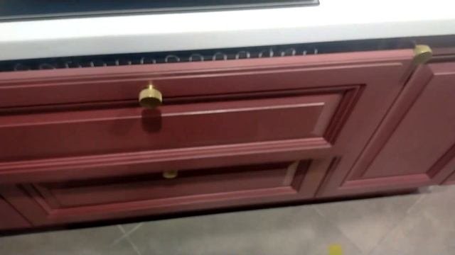КЛАССИЧЕСКИЙ КУХОННЫЙ ГАРНИТУР/ современное наполнение кухонного пространства/удобные решения.