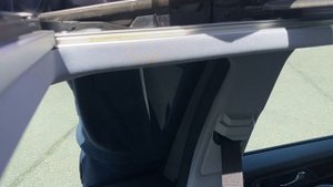 Как смазать люк , перестал закрываться люк на w203 , лёгкое решения за копейки .