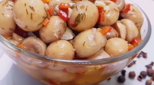 Маринованные шампиньоны. Простой рецепт потрясающей закуски.