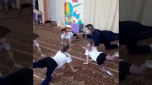 Визитная карточка инструктора по физической культуре в ДОУ"Лидеры физического воспитания"