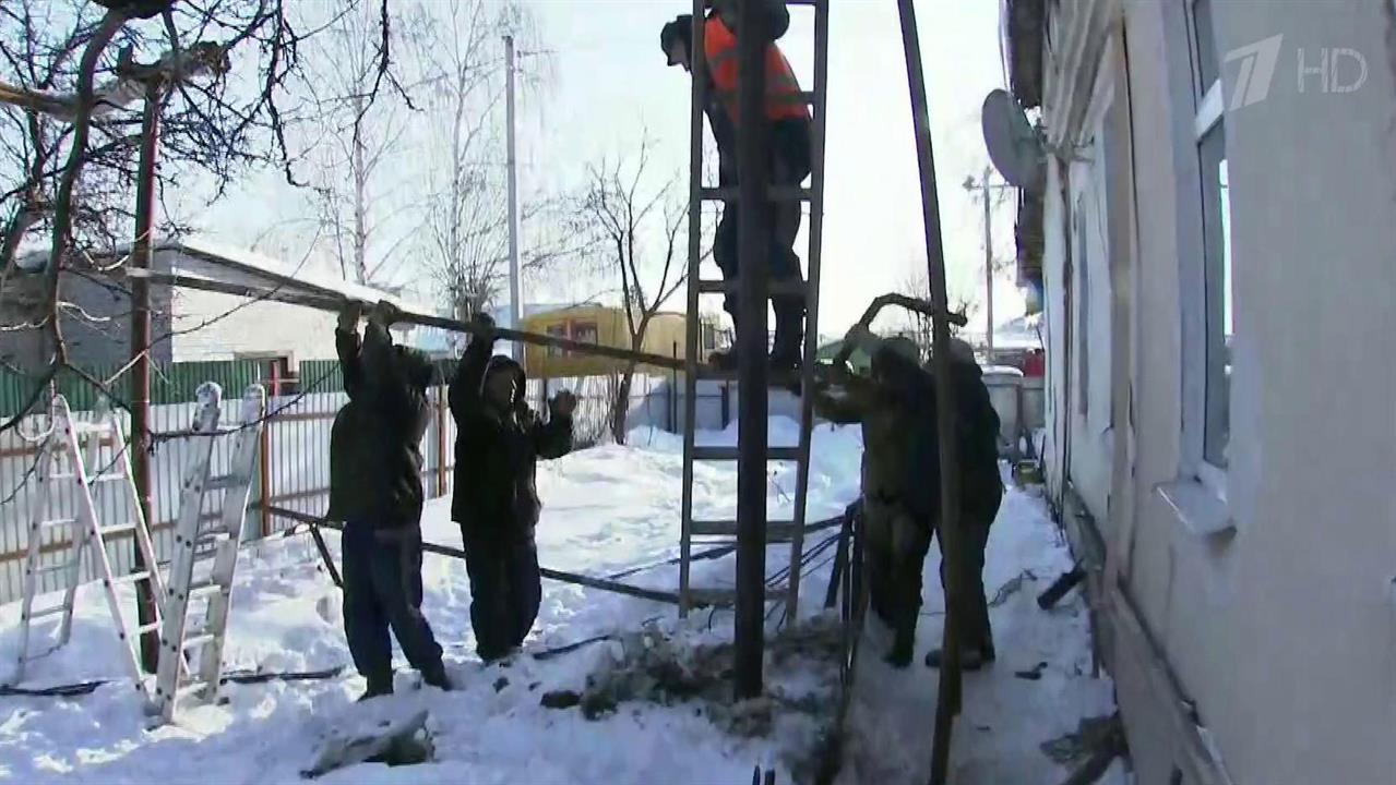 В Пензе для восстановления теплоснабжения к местам...влены дополнительные силы ремонтников и техники