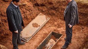 Фильм "Раскопанная могила" | Exhuma, 2024 | ОБЗОР САМОГО КАССОВОГО КОРЕЙСКОГО ФИЛЬМА ЭТОГО ГОДА