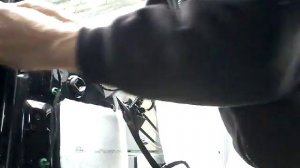 Как снять извлечь заменить стекло задней двери FORD KUGA 2014 demontaz zamiana szyby drzwi tyl