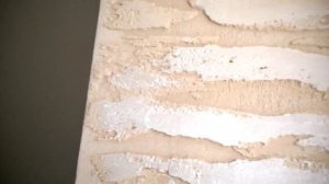 Как  покрасить  декоративный  камень в два цвета.