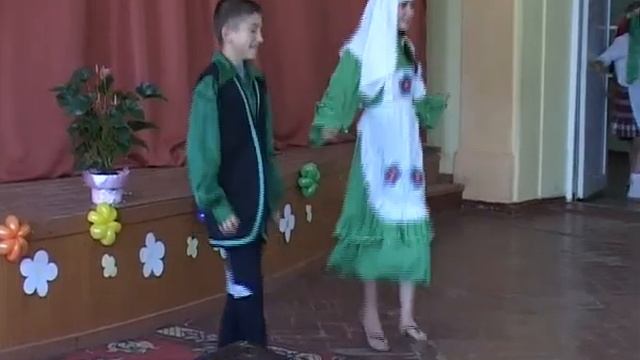 Праздник Горжусь я родиной своей, 1 школа смотреть онлайн