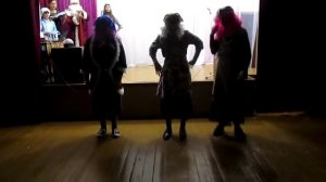 Танец бабок ёжек в исполнении 11 класса