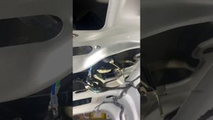 Замена  замка багажника Митсубиси Каризма