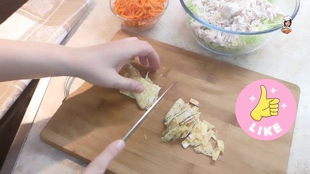 ВКУСНЫЙ САЛАТ из пекинской капусты. Готовлю  как на обычный семейный ужин так и на праздничный стол