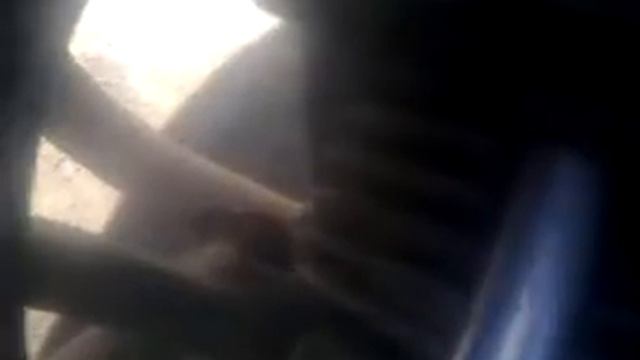 Урал ИМЗ пробита прокладка головки у правого цилиндра.