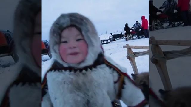 Весёлая ненецкая девочка Соня