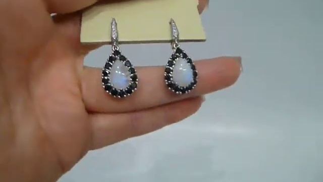 Серьги с натуральным лунным камнем и черной шпинелью Серебро 925 смотреть онлайн
