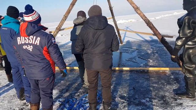 Как достать снегоход из воды смотреть онлайн