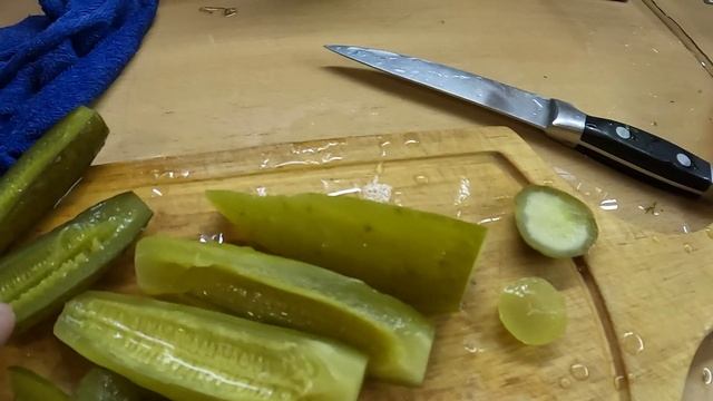 Огурцы для засолки какой сорт лучше. Пустотелые внутри