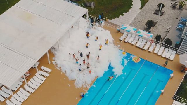 Город-отель "Бархатные сезоны" - отдых, наполненный счастьем! смотреть онлайн