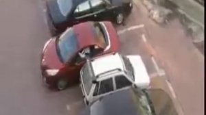 как паркуются женщины за границей