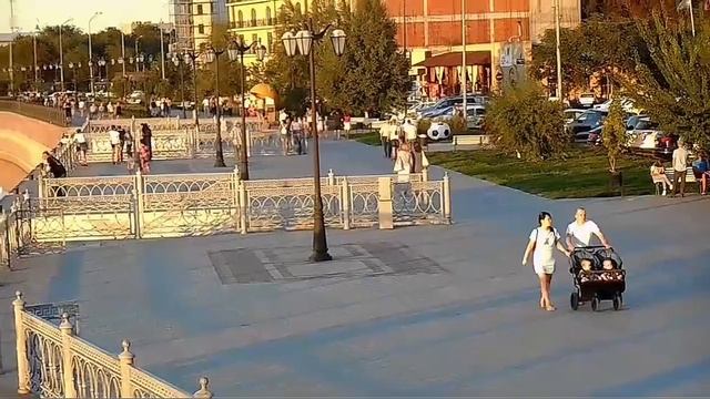 Теплоход "Александр Невский" . Набережная Астрахани с борта теплохода 16 августа 2018 года.