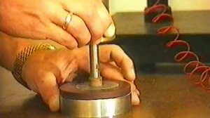 ПРЯМОЙ ПЬЕЗОЭФФЕКТ.ФИЗИКА.ХРОНИКА