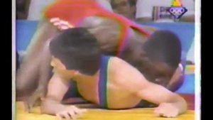 Valentin Jordanov (BUL) vs. Joe Oziti (NGR)