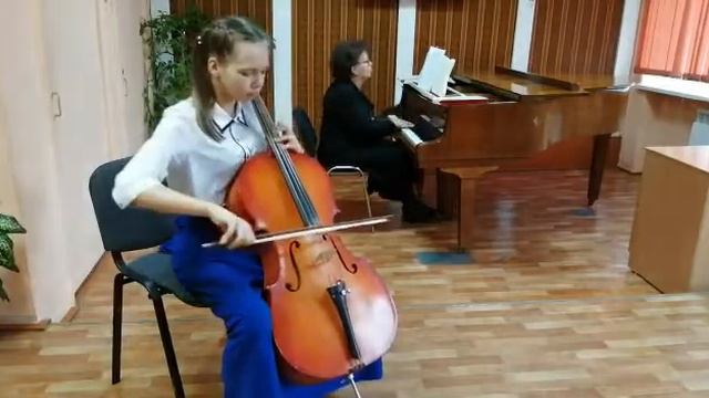 Осипенко Полина. ДМШ № 12. г.Ленинск-Кузнецкий. Л.Бетховен "Менуэт". смотреть онлайн