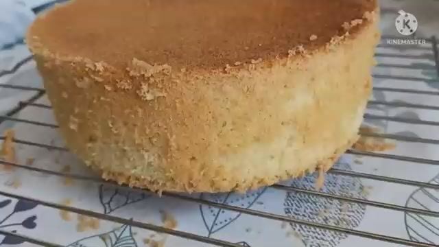 #бисквитдляторта Самый вкусный и влажный бисквит для торта ???.mp4