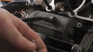 Разбираю двигатель Honda Bros 650