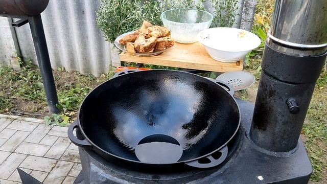 Судак в казане. Как вкусно приготовить рыбу на огне на костре смотреть онлайн