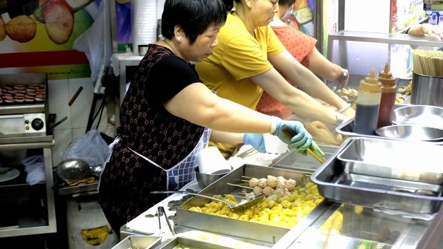 Гонконг. Подножный корм туриста - уличная еда. смотреть онлайн